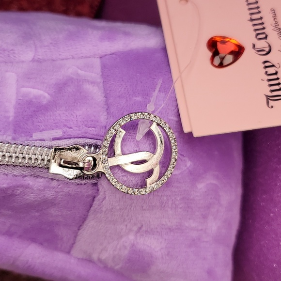 🎉HP🎉Juicy Couture 💜NWT💜 Lavender Purple Velour Cosmetic Bag!💜💜💜 - Picture 8 of 13